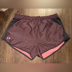Under Armour Women's Running Athletic Shorts Gym Shorts Active Size Large